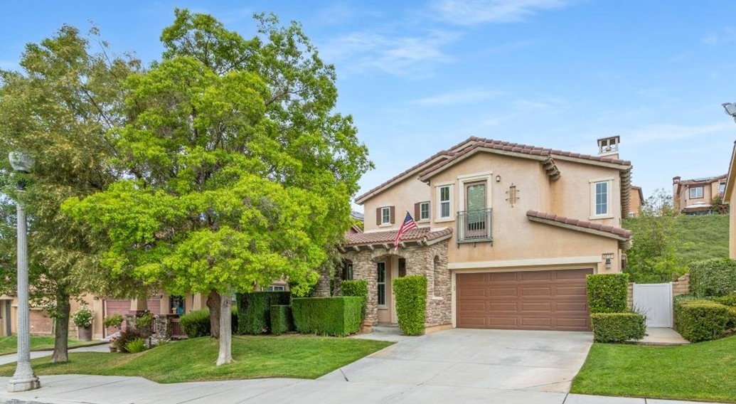 Elfyer - Valencia, CA House - For Sale