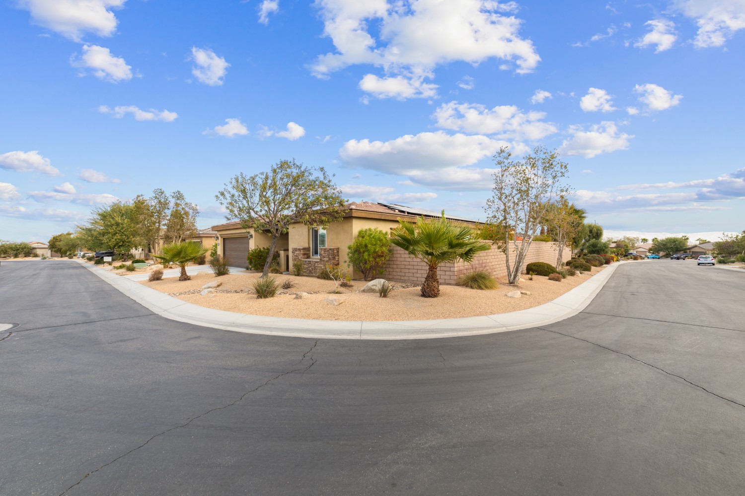 Elfyer - Palm Desert, CA House - For Sale