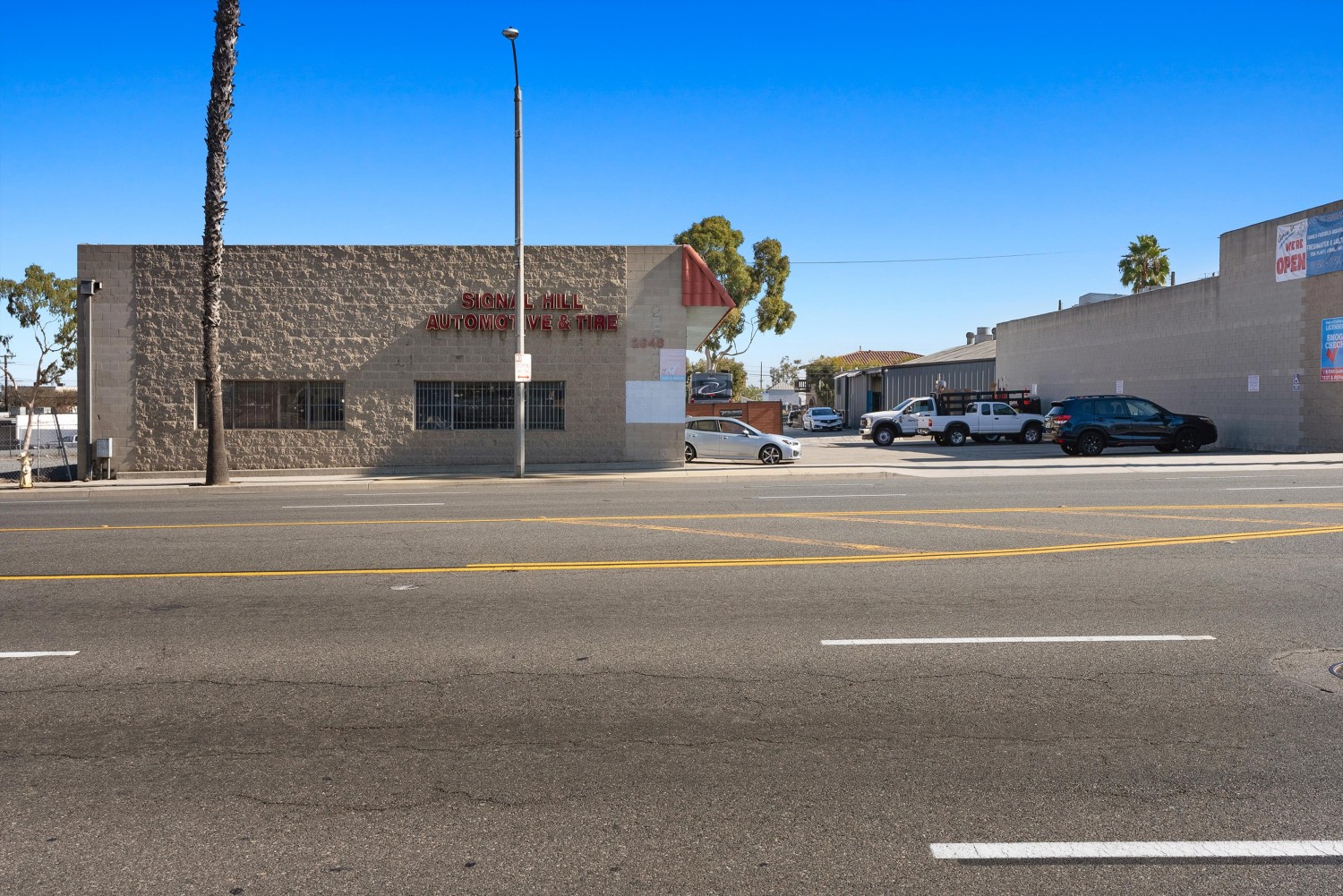 Elfyer - Signal Hill, CA House - For Sale