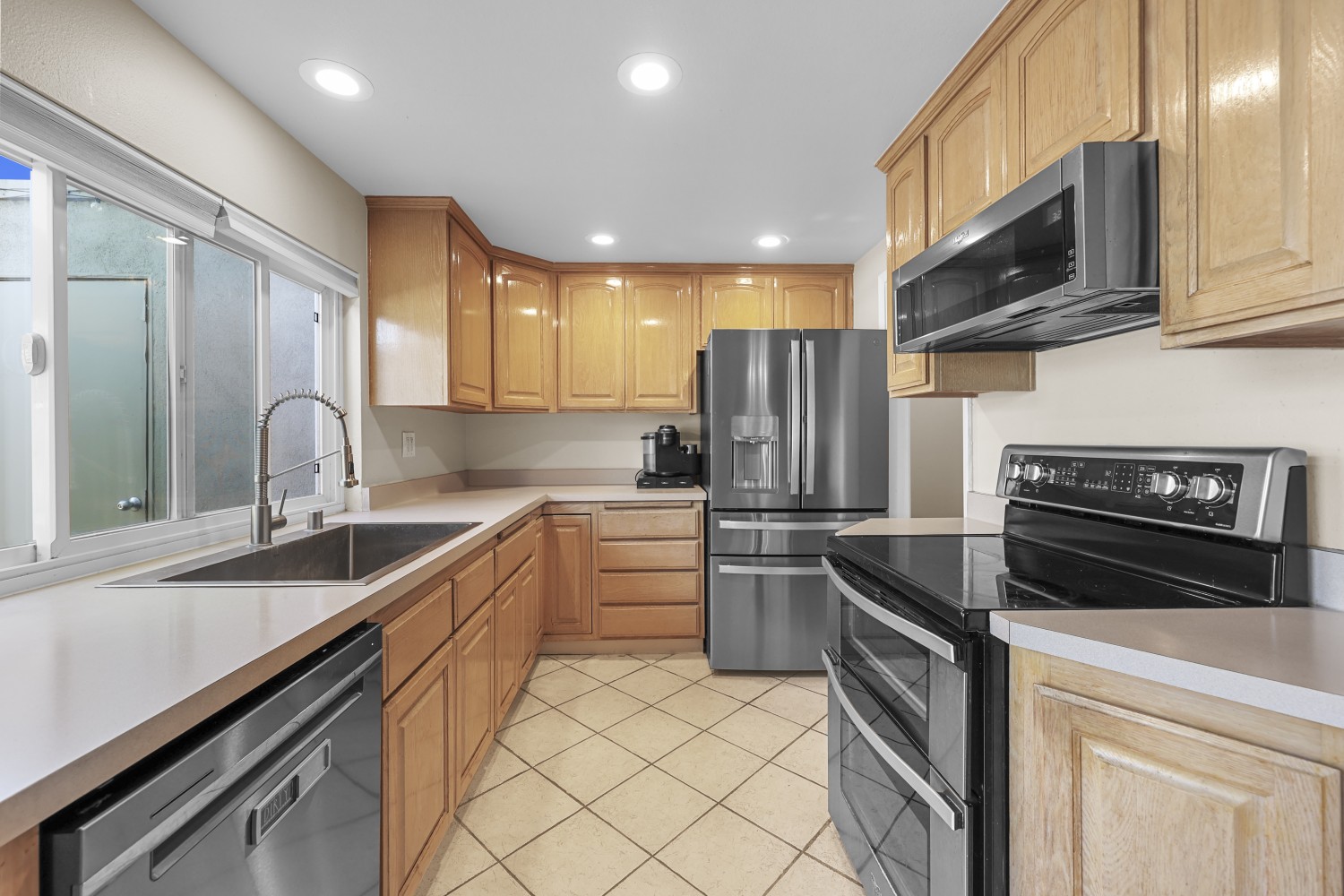 Elfyer - Cypress, CA House - For Sale