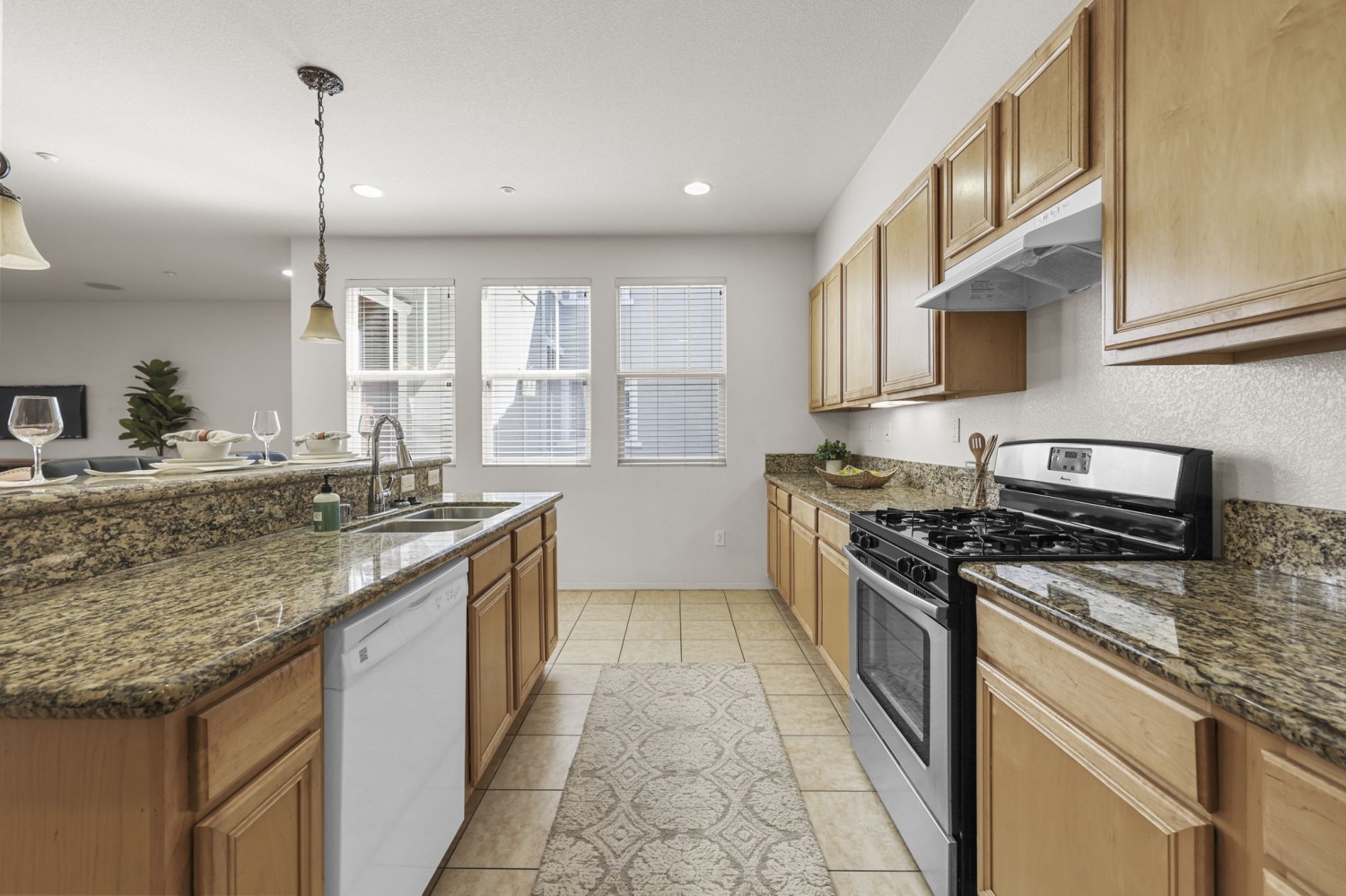 Elfyer - Rancho Cucamonga, CA House - For Sale
