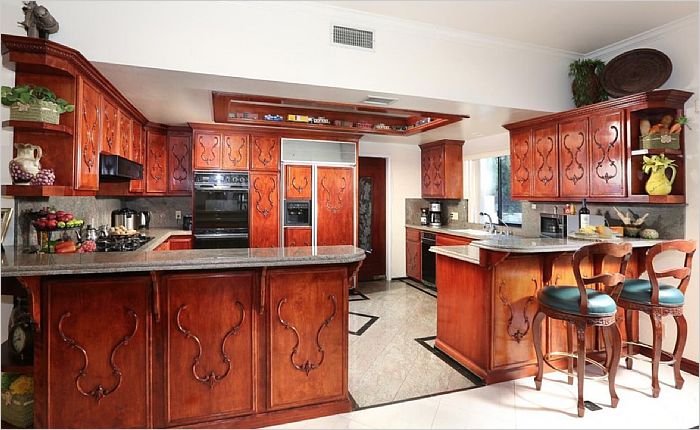 Elfyer - Burbank, CA House - For Sale