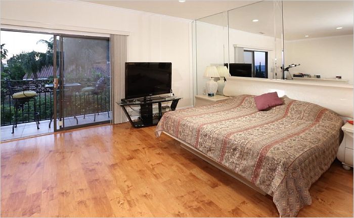 Elfyer - Burbank, CA House - For Sale