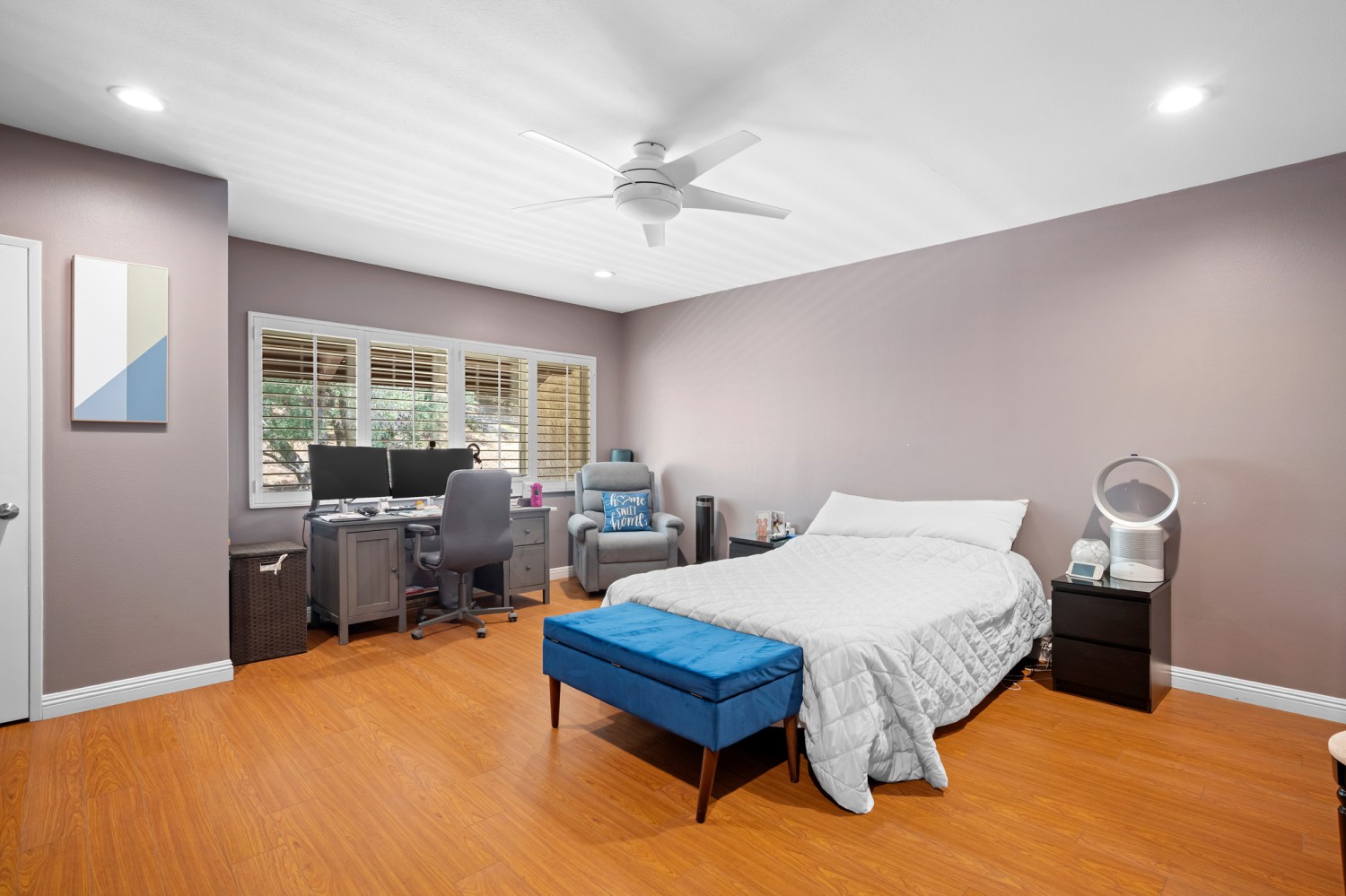 Elfyer - Burbank, CA House - For Sale