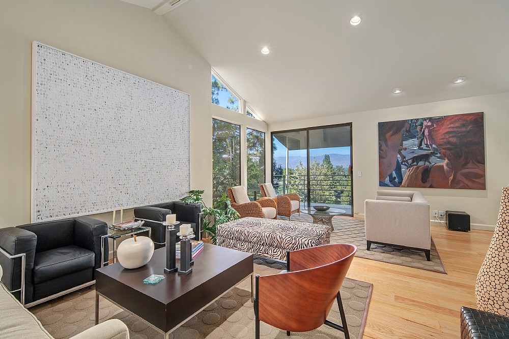 Elfyer - Sherman Oaks,  House - For Sale