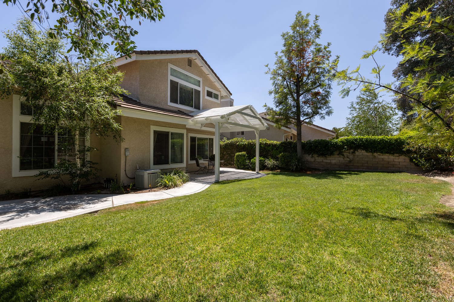 Elfyer - Valencia, CA House - For Sale