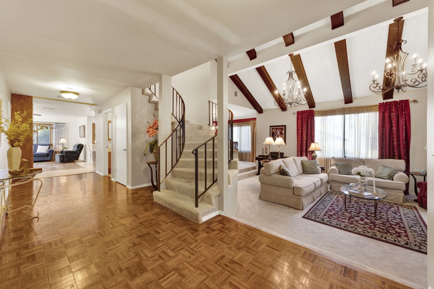 Elfyer - Glendale, CA House - For Sale