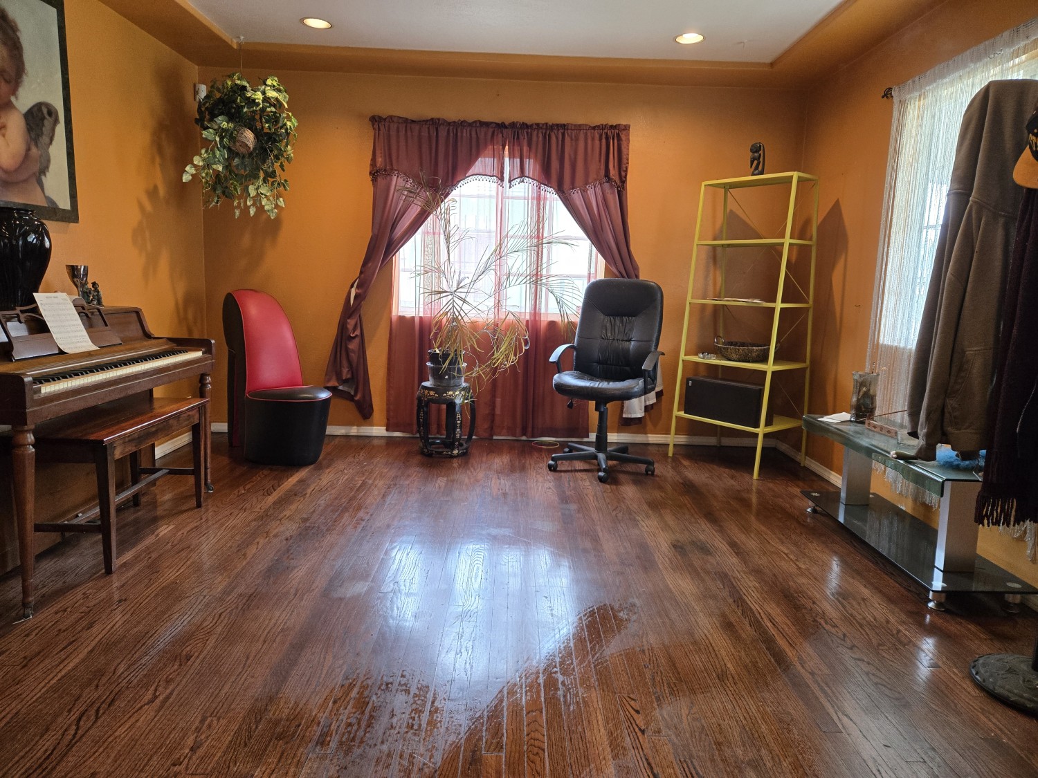 Elfyer - Lynwood, CA House - For Sale