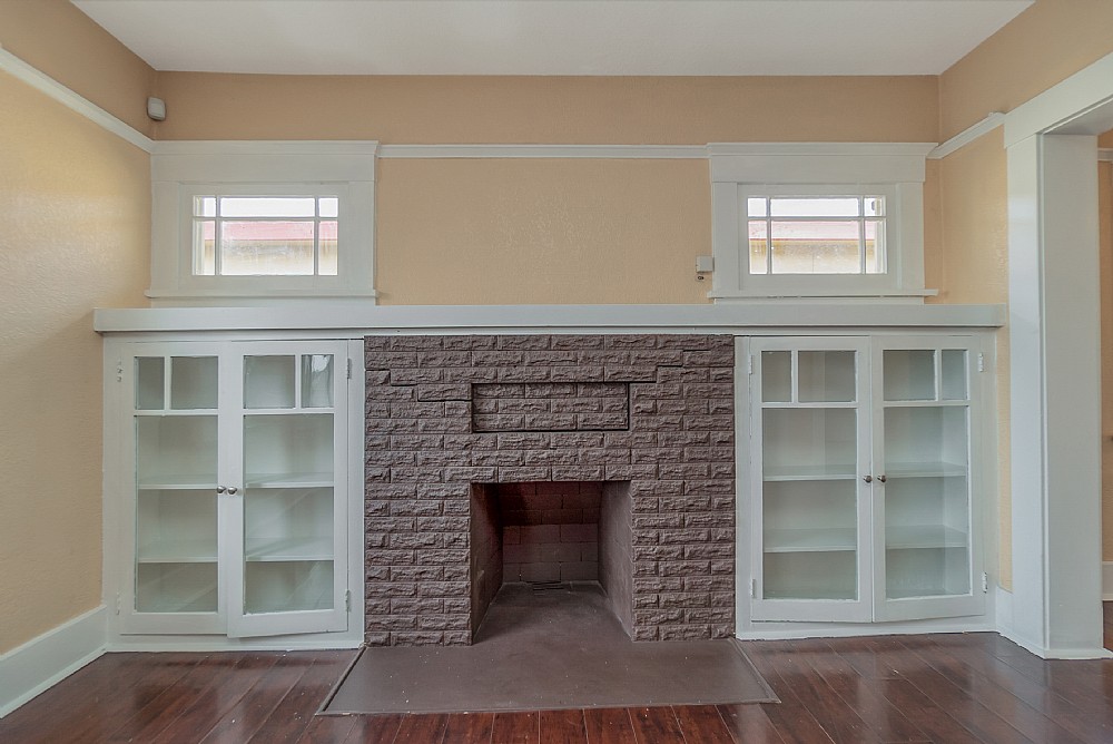 Elfyer - Los Angeles, CA House - For Sale