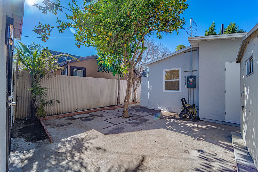 Elfyer - Los Angeles, CA House - For Sale