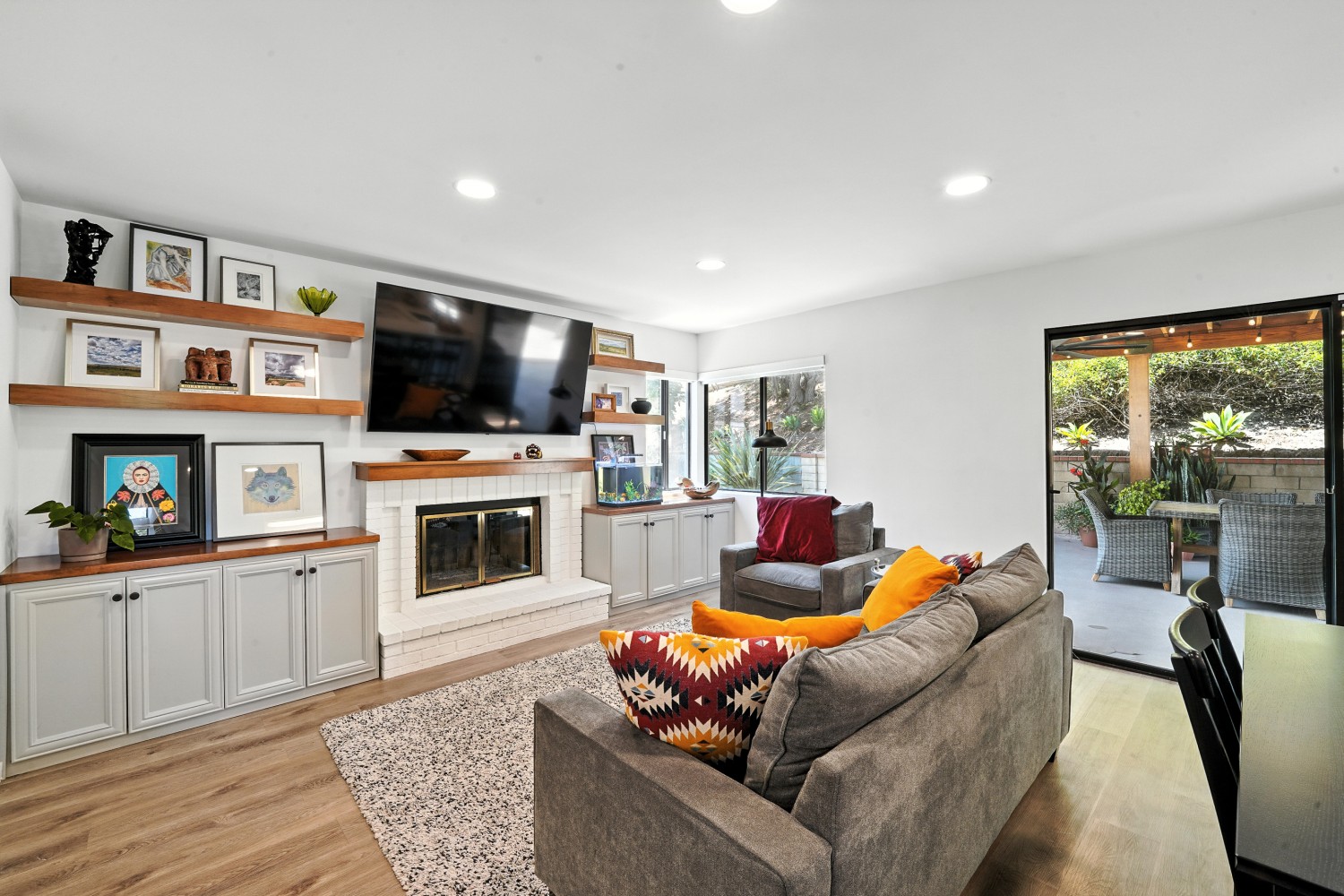 Elfyer - Diamond Bar, CA House - For Sale