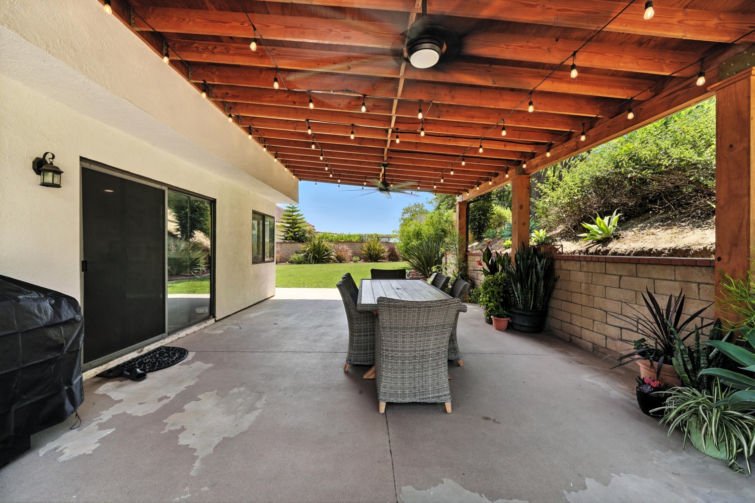 Elfyer - Diamond Bar, CA House - For Sale