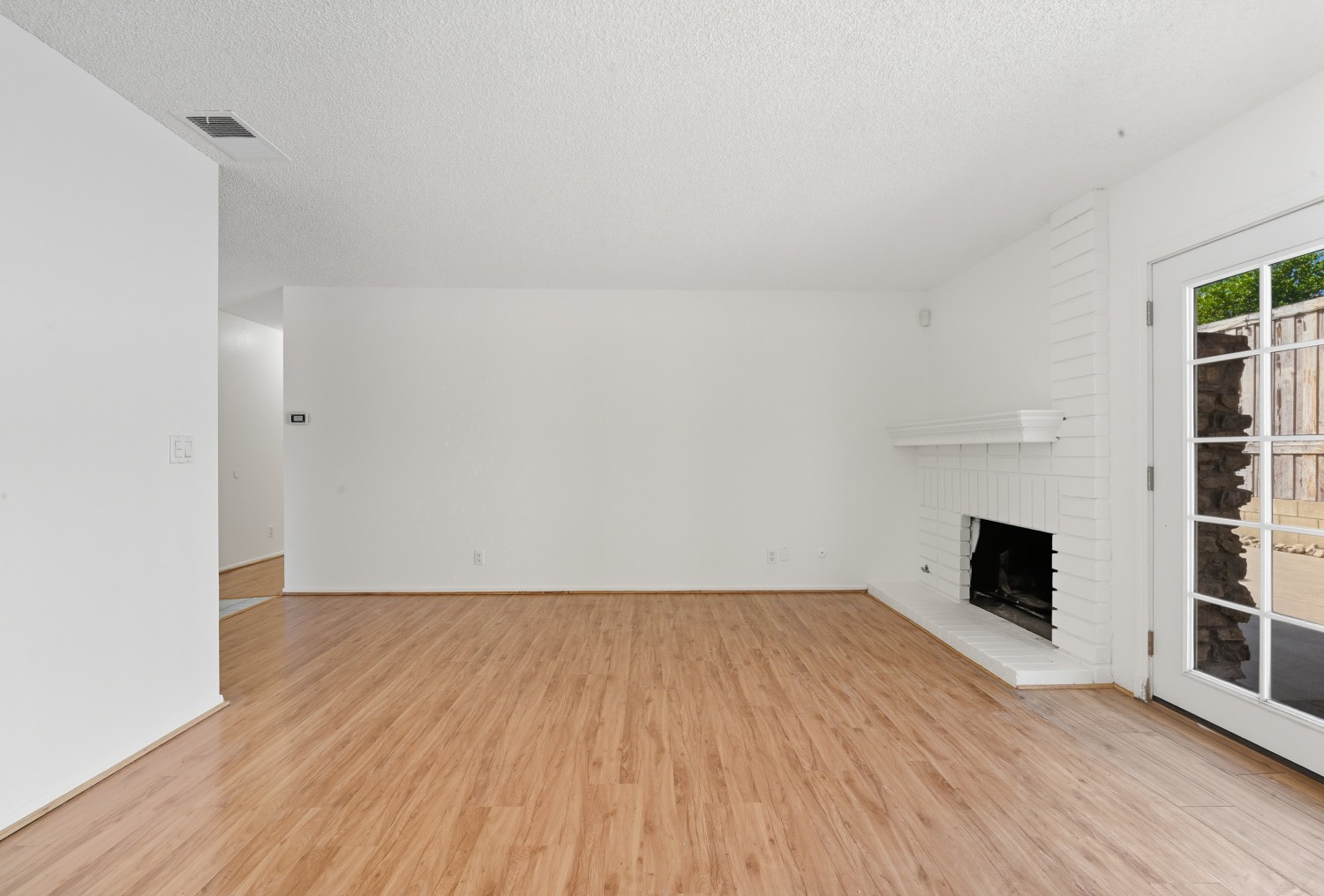 Elfyer - Rialto, CA House - For Sale