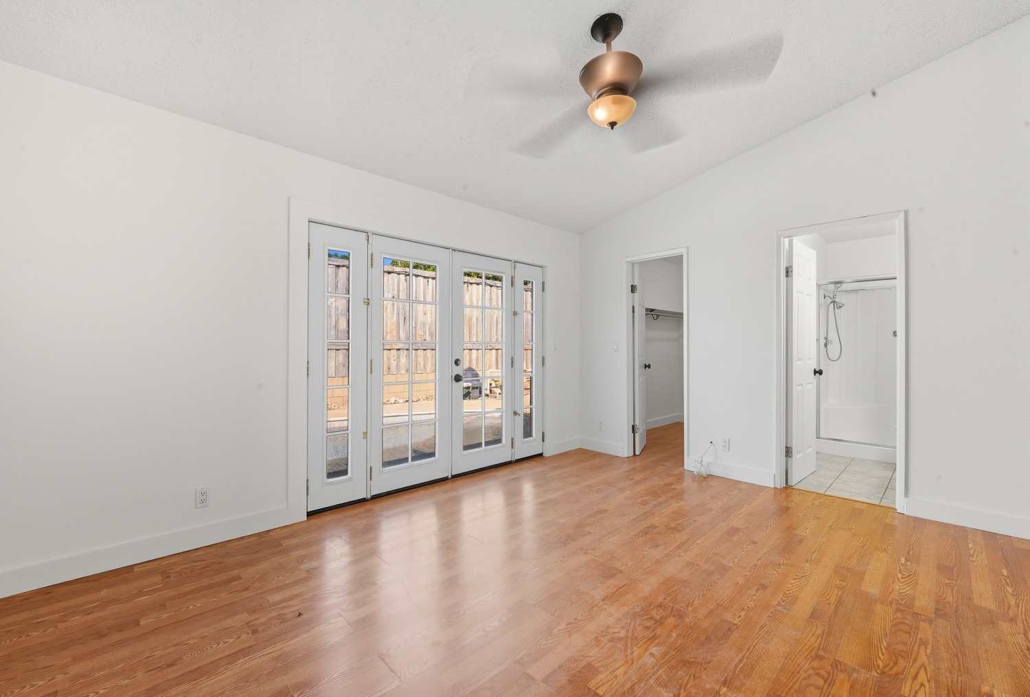 Elfyer - Rialto, CA House - For Sale