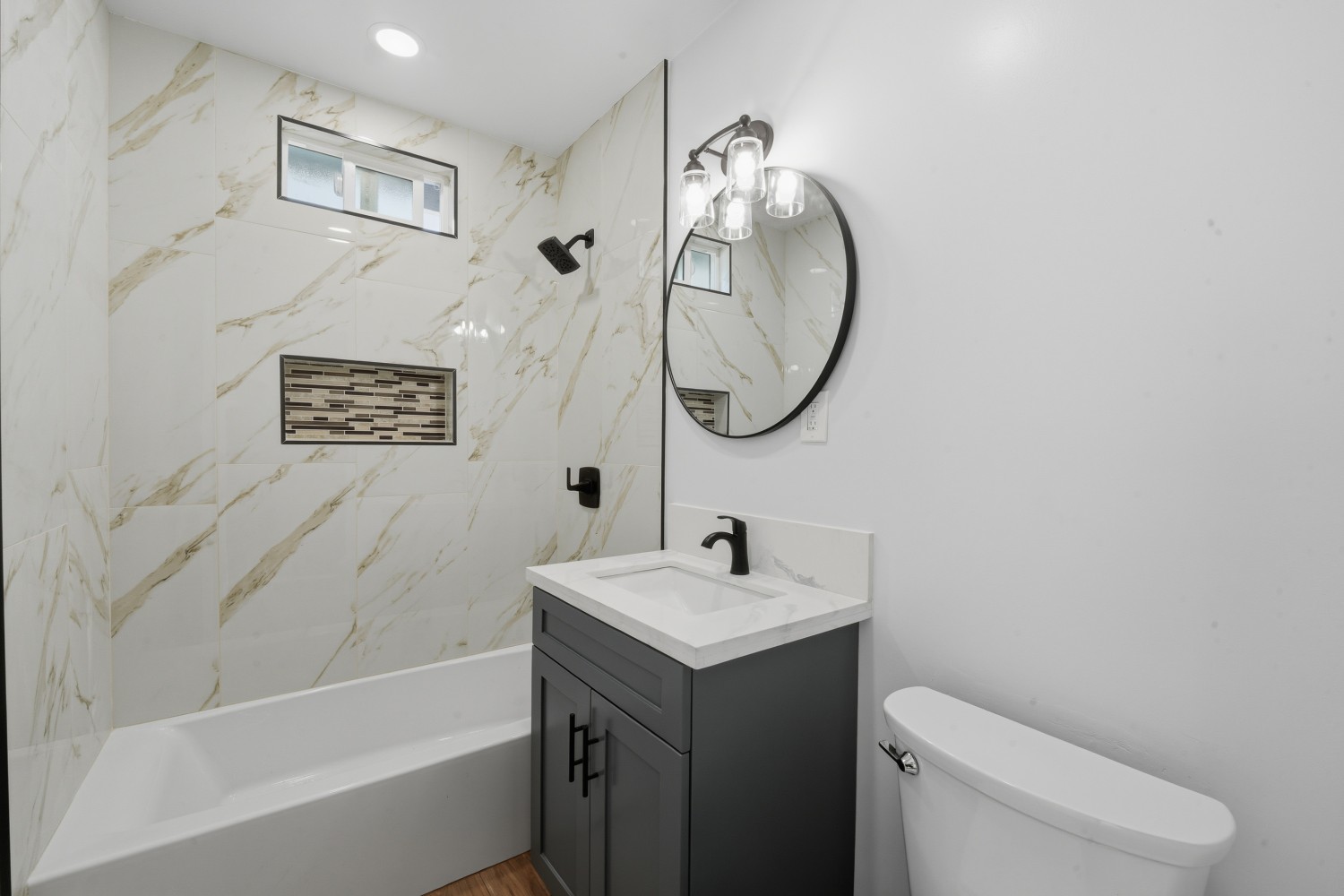 Elfyer - Fontana, CA House - For Sale