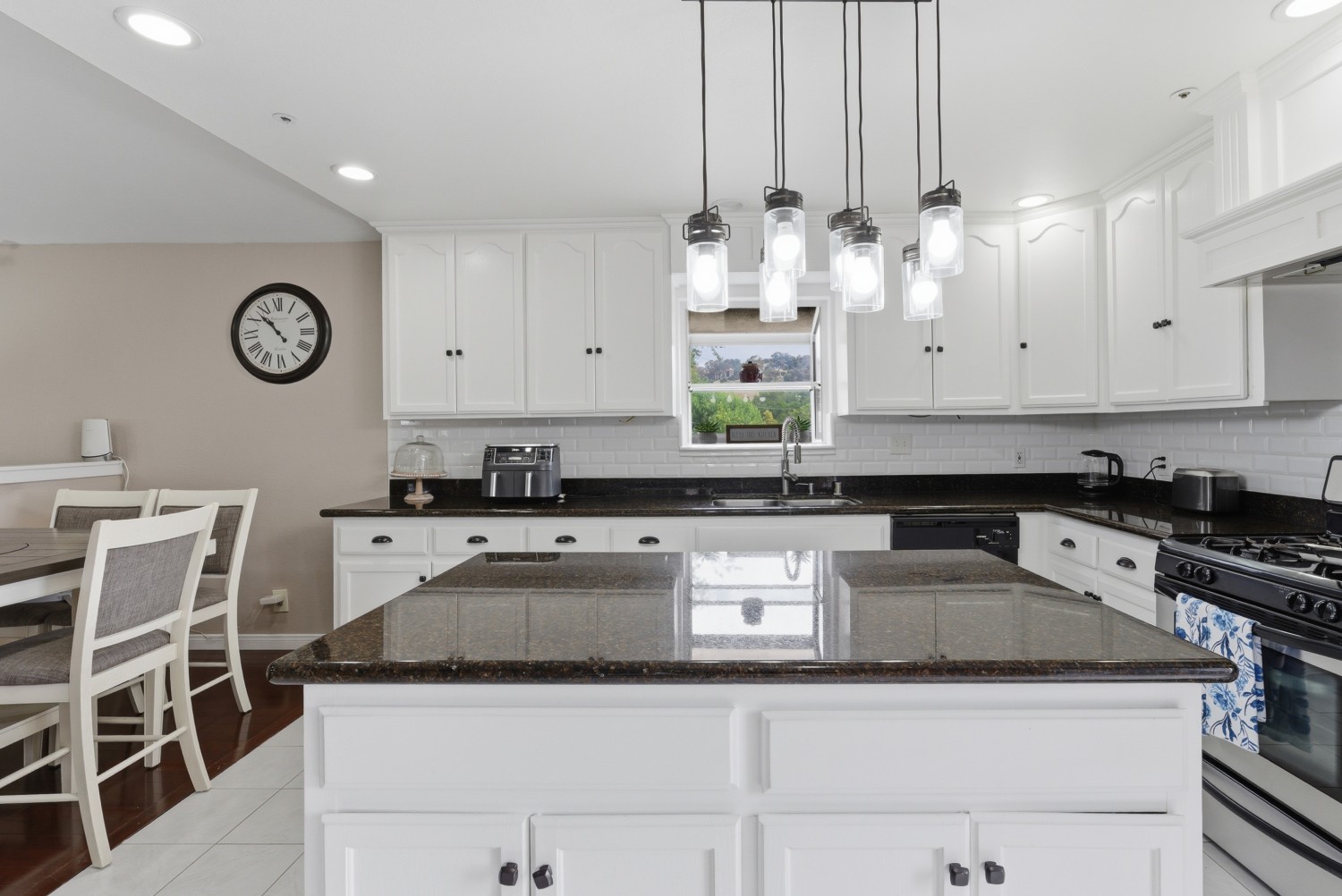 Elfyer - Los Angeles, CA House - For Sale