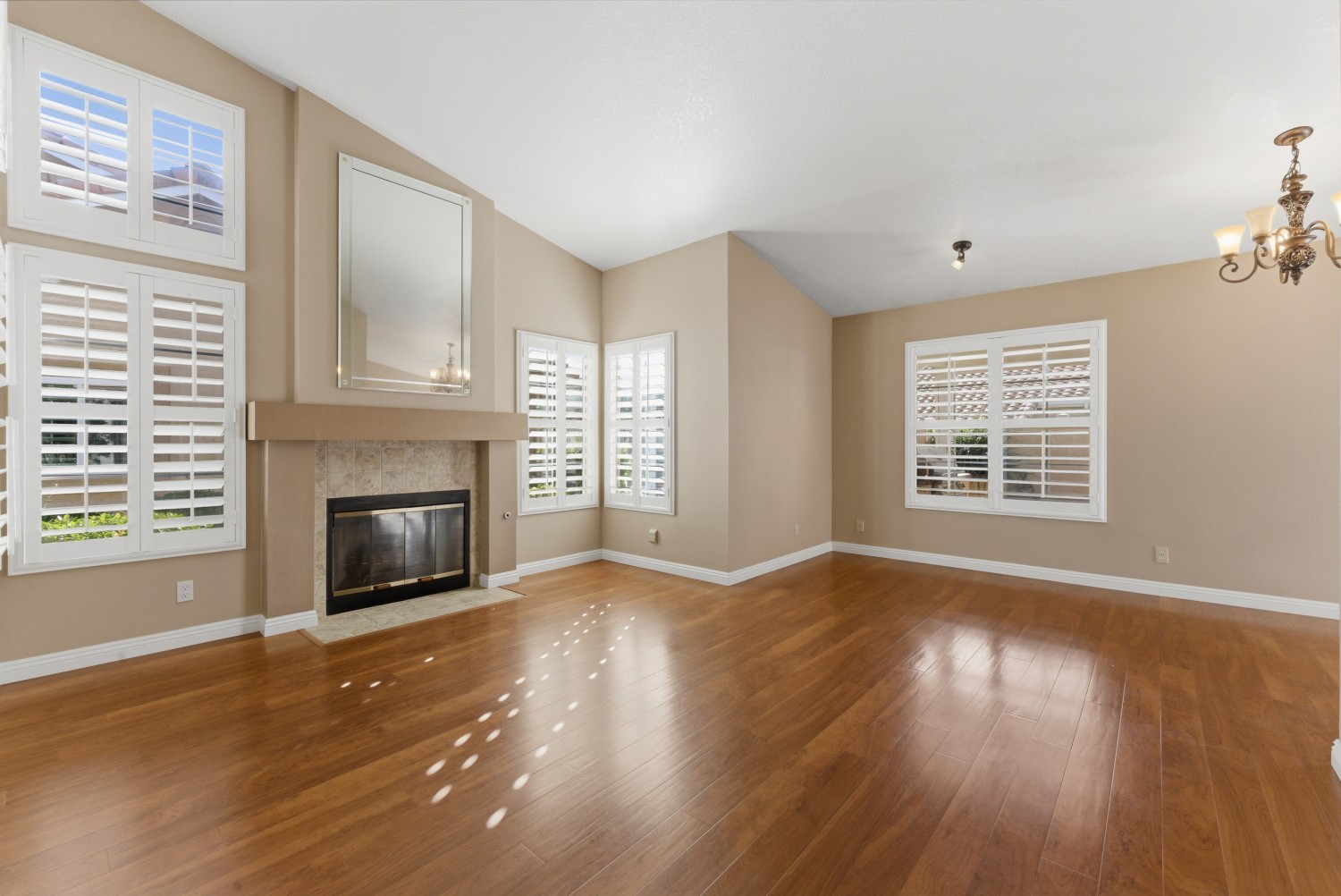 Elfyer - Banning, CA House - For Sale