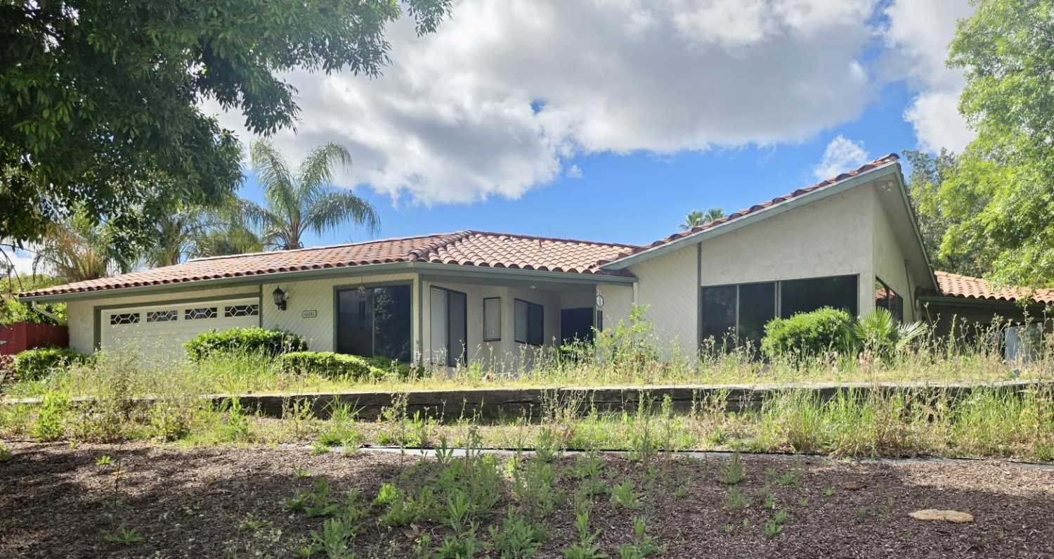 Elfyer - Hemet, CA House - For Sale