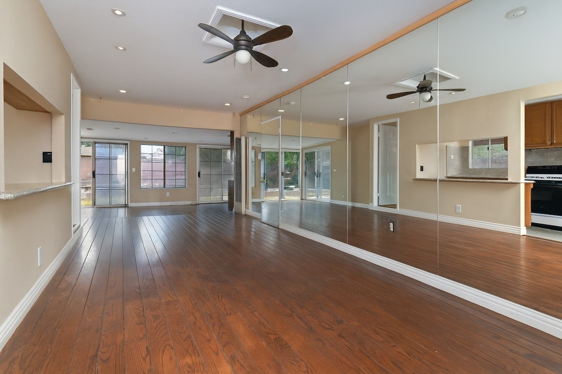 Elfyer - Burbank, CA House - For Sale