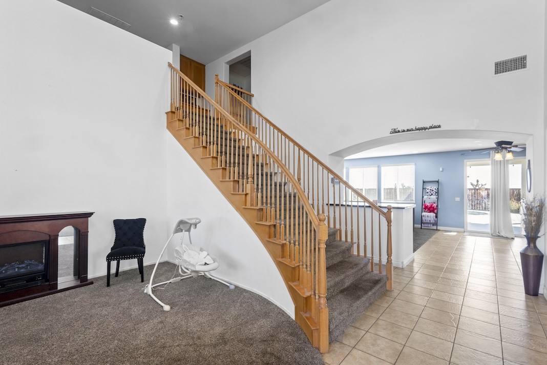 Elfyer - Victorville, CA House - For Sale