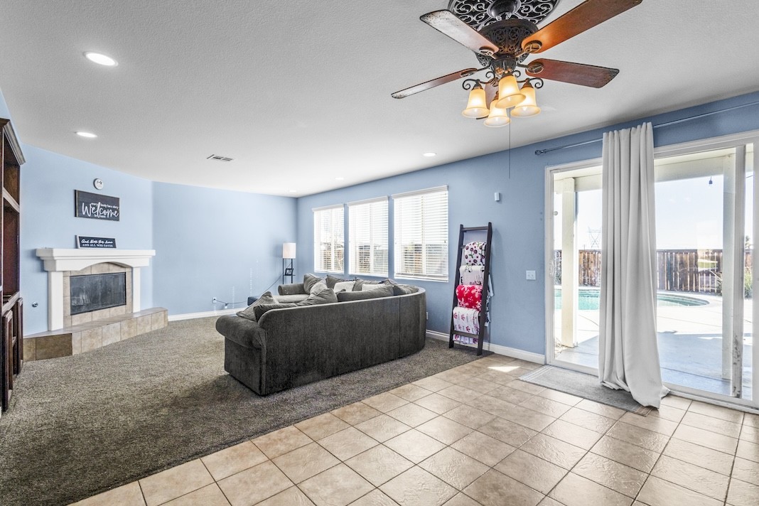 Elfyer - Victorville, CA House - For Sale