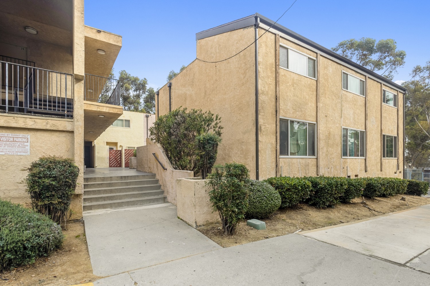 Elfyer - Montebello, CA House - For Sale