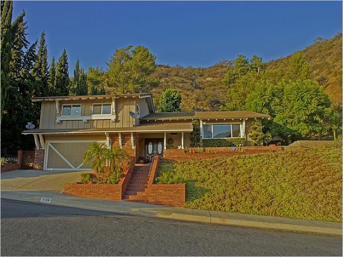 Glendale, CA Home For Sale 1726 Hillfair Dr MLS sr13204686