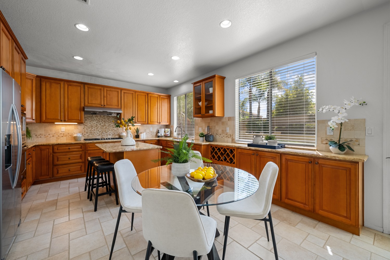 Elfyer - Stevenson Ranch, CA House - For Sale