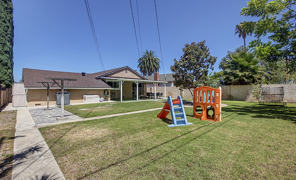 Elfyer - Santa Ana, CA House - For Sale