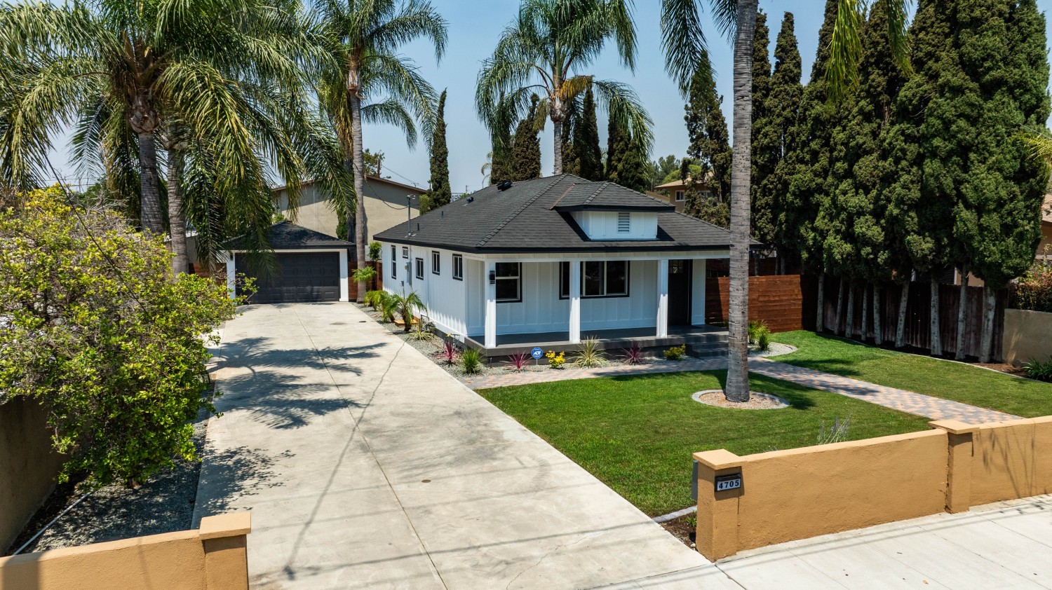 Elfyer - Orange, CA House - For Sale