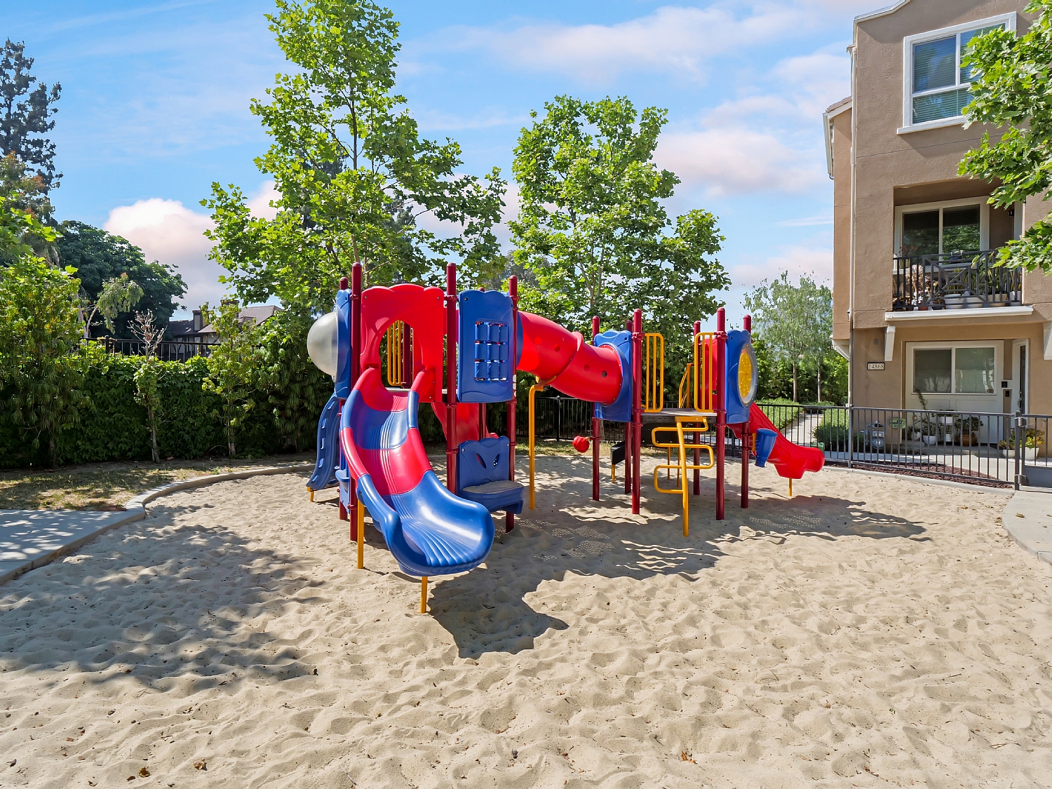 Elfyer - Panorama City, CA House - For Sale