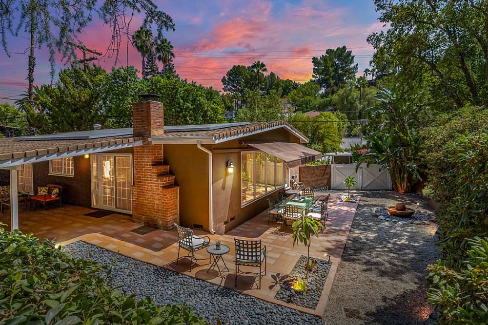 Elfyer - Woodland Hills, CA House - For Sale