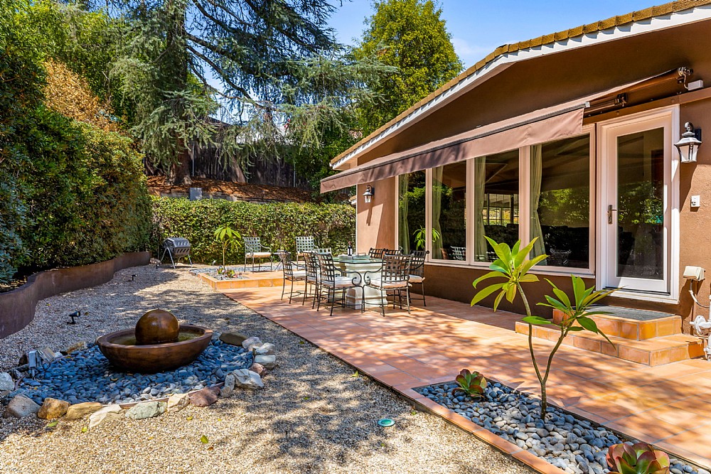 Elfyer - Woodland Hills, CA House - For Sale