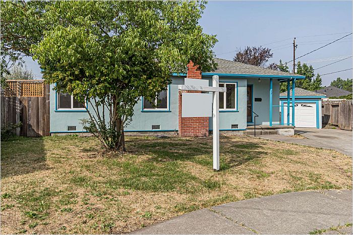 Elfyer - Petaluma, CA House - For Sale