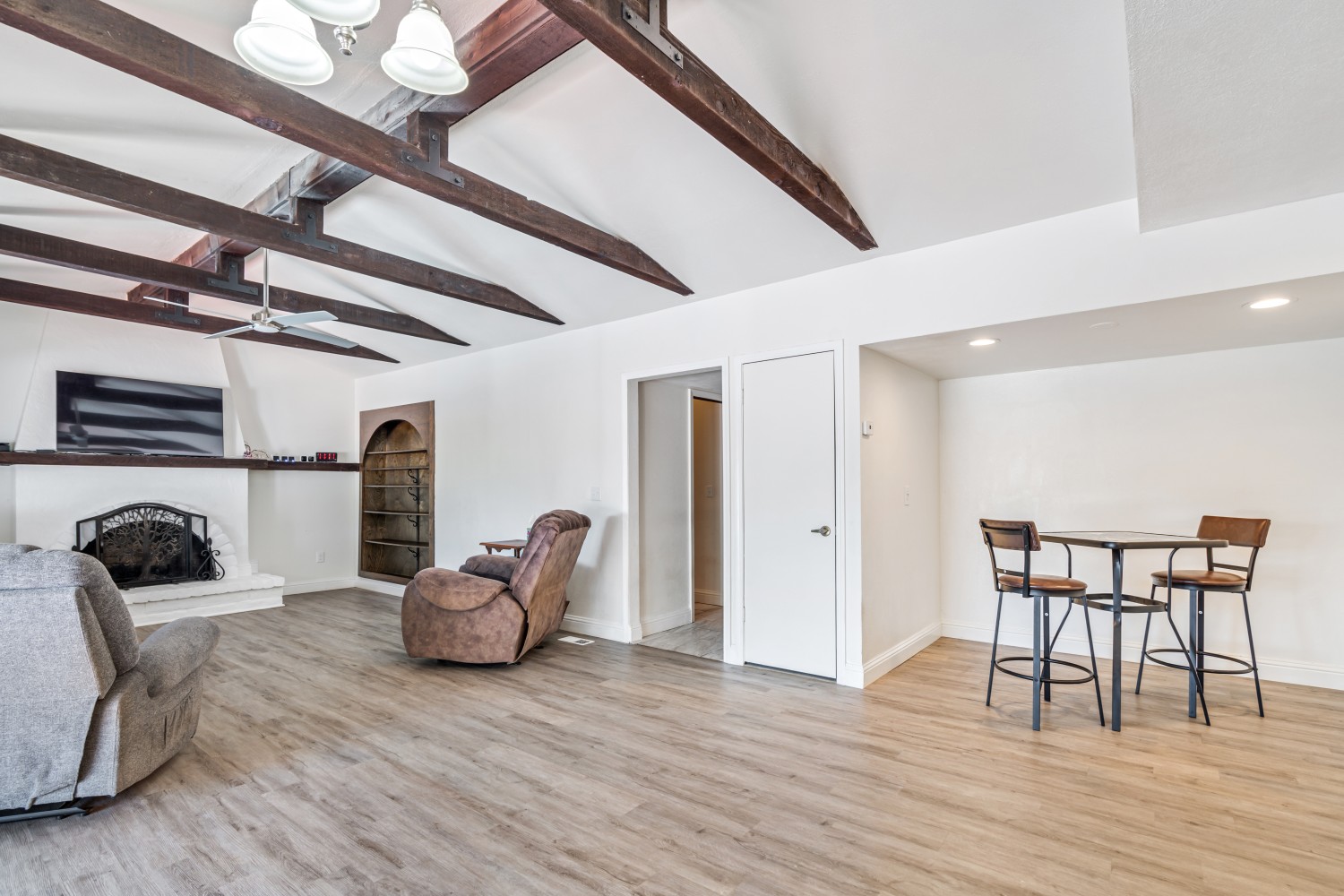 Elfyer - Sebastopol, CA House - For Sale