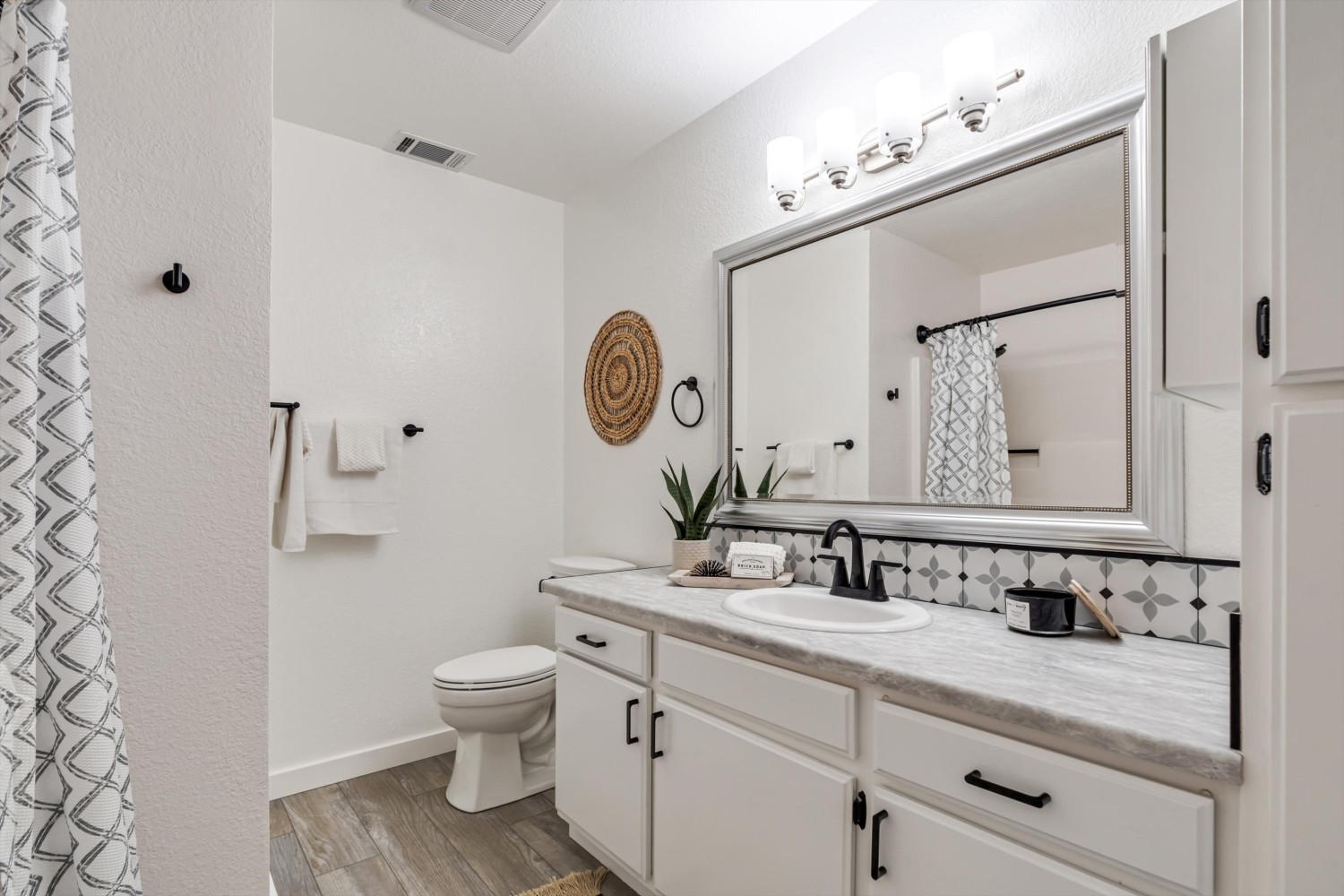 Elfyer - Rohnert Park, CA House - For Sale