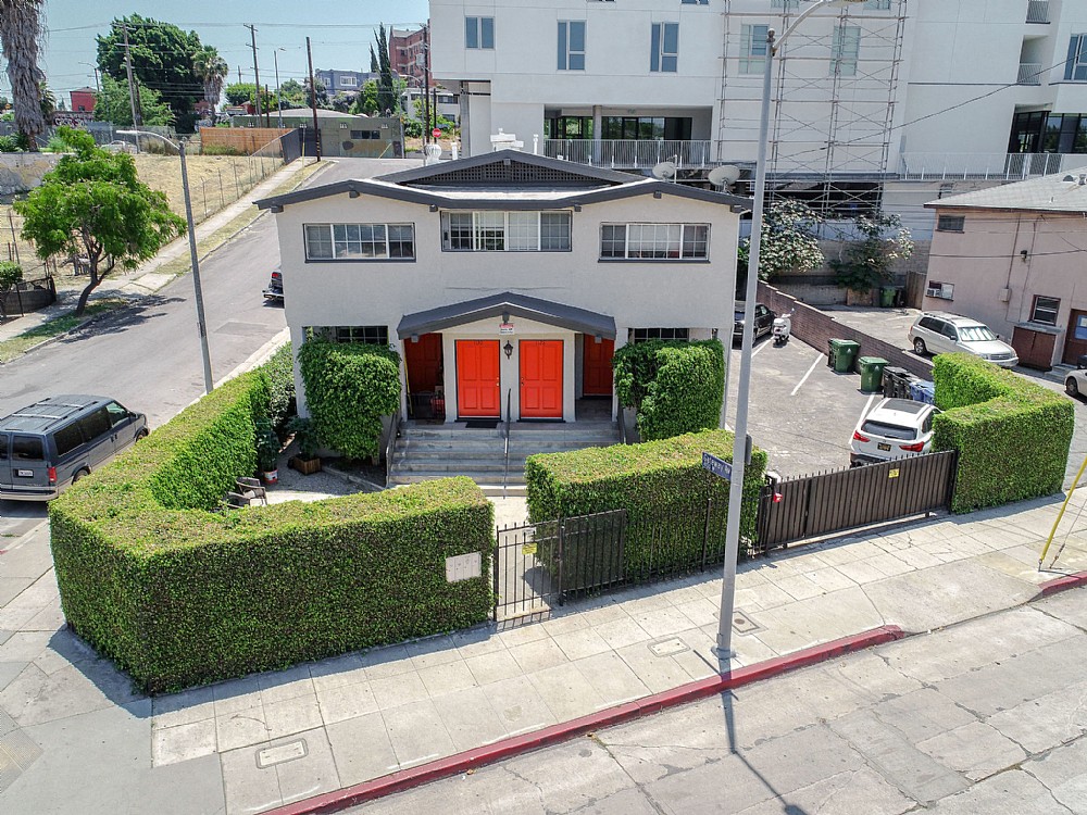 Elfyer - Los Angeles, CA House - For Sale