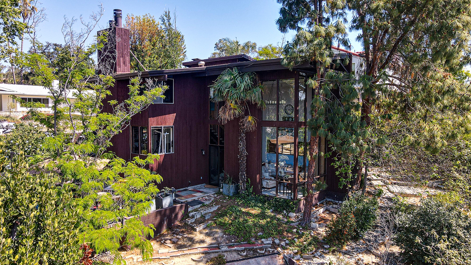 Elfyer - Woodland Hills, CA House - For Sale