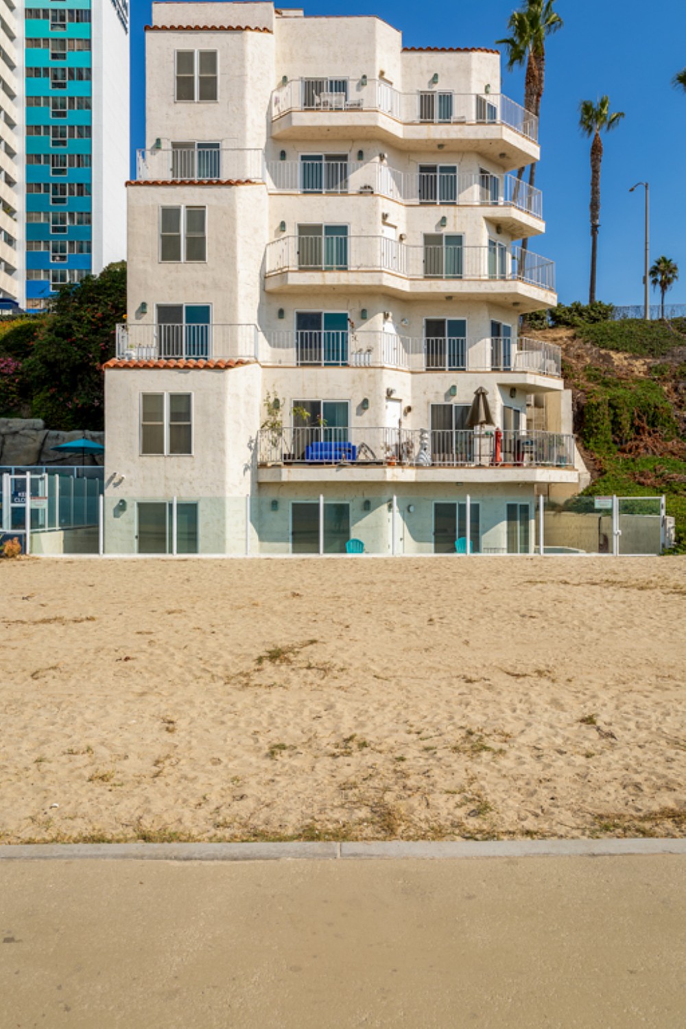 Elfyer - Long Beach, CA House - For Sale