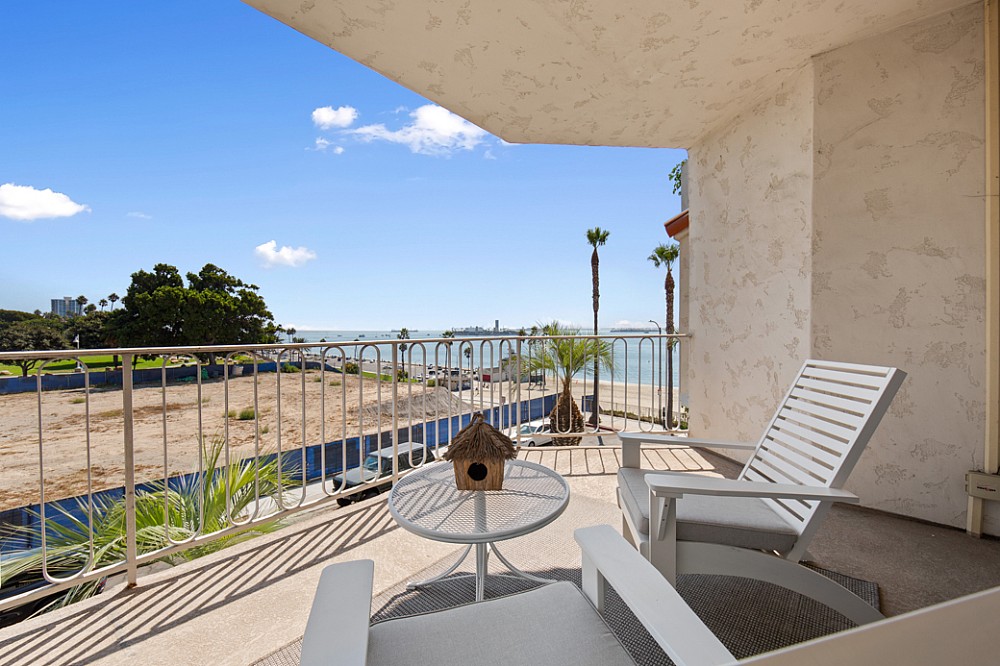 Elfyer - Long Beach, CA House - For Sale