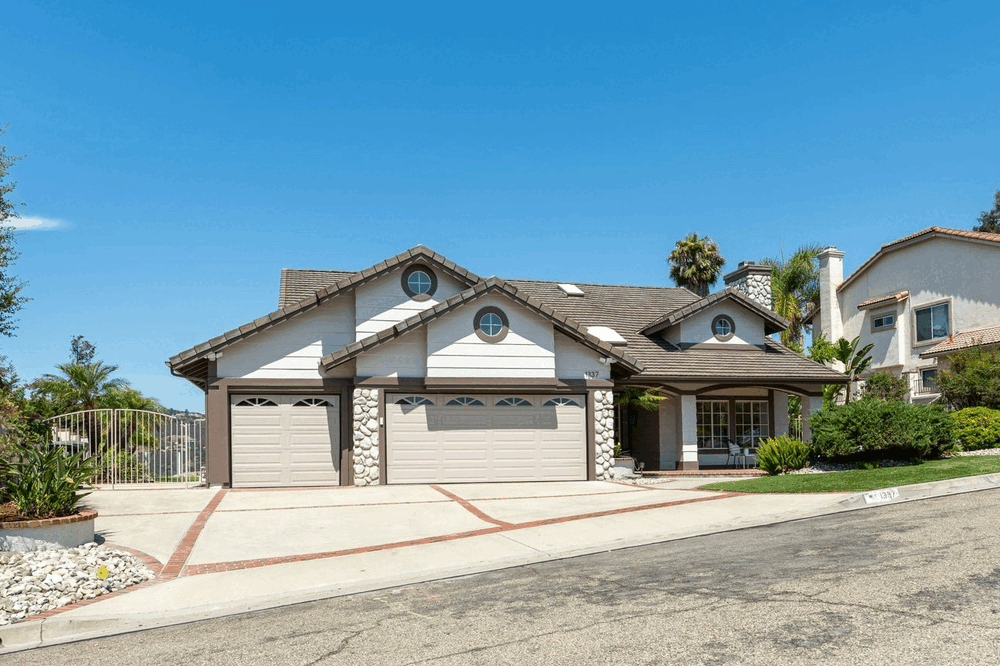 1337 Oak View Way
