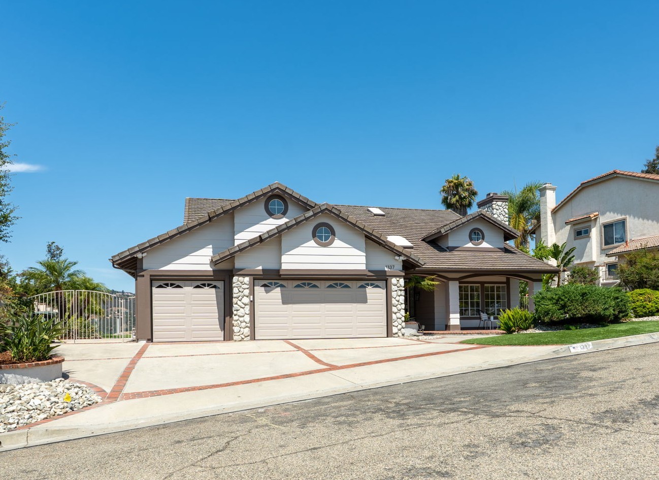 Elfyer - Escondido, CA House - For Sale