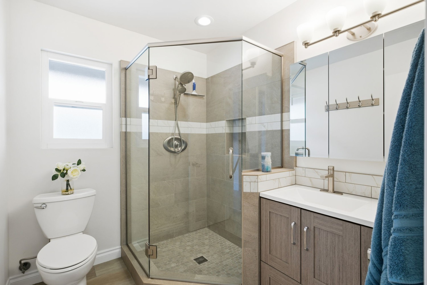 Elfyer - Escondido, CA House - For Sale