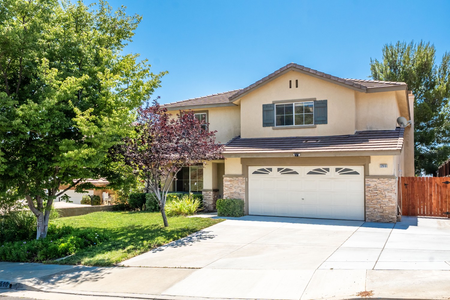 Elfyer - Castaic, CA House - For Sale