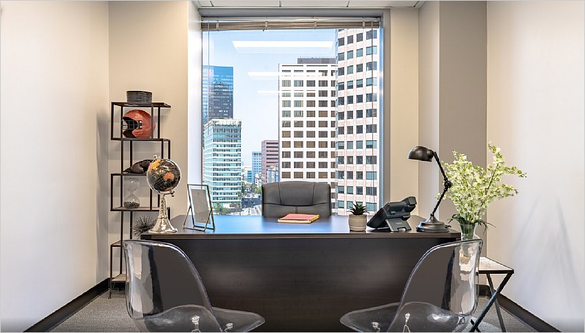 Elfyer - Los Angeles, CA House - For Sale