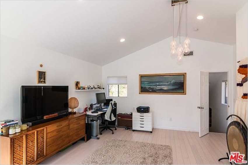 Elfyer - Los Angeles, CA House - For Sale