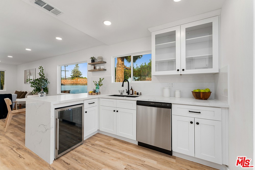 Elfyer - Los Angeles, CA House - For Sale