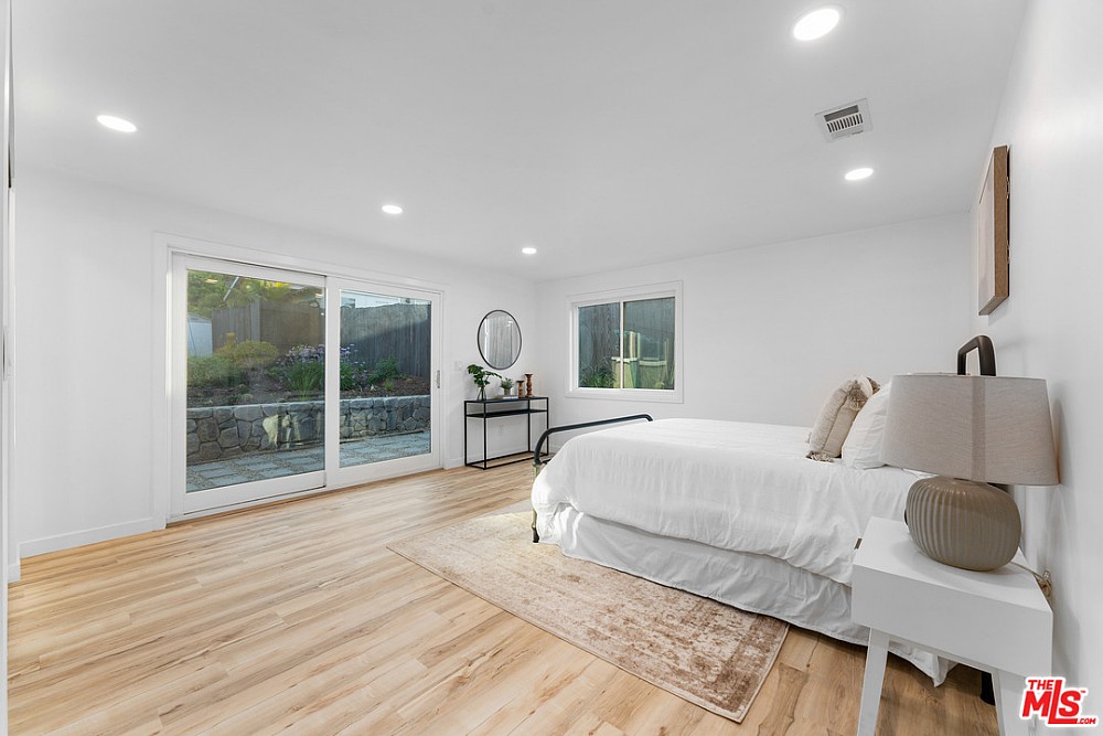 Elfyer - Los Angeles, CA House - For Sale