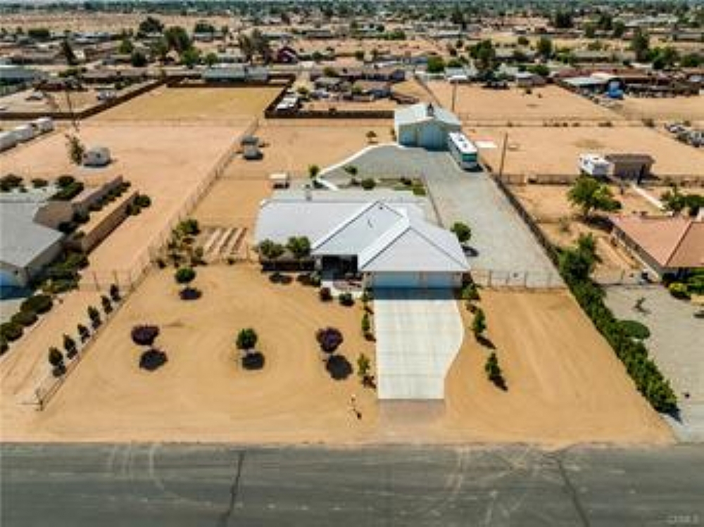 Elfyer - Apple Valley, CA House - For Sale