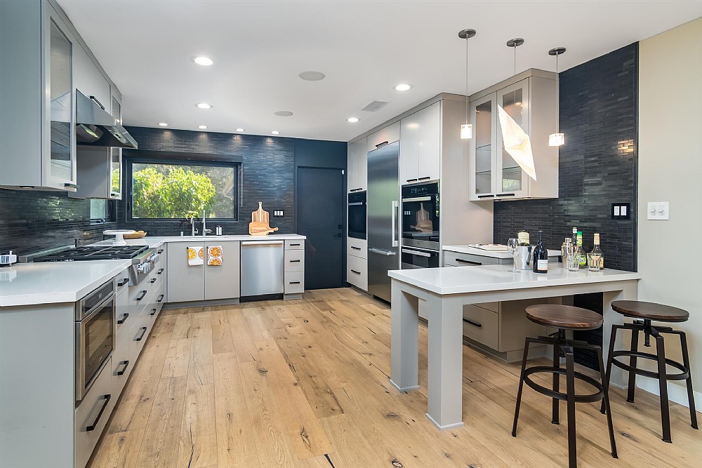 Elfyer - Burbank, CA House - For Sale